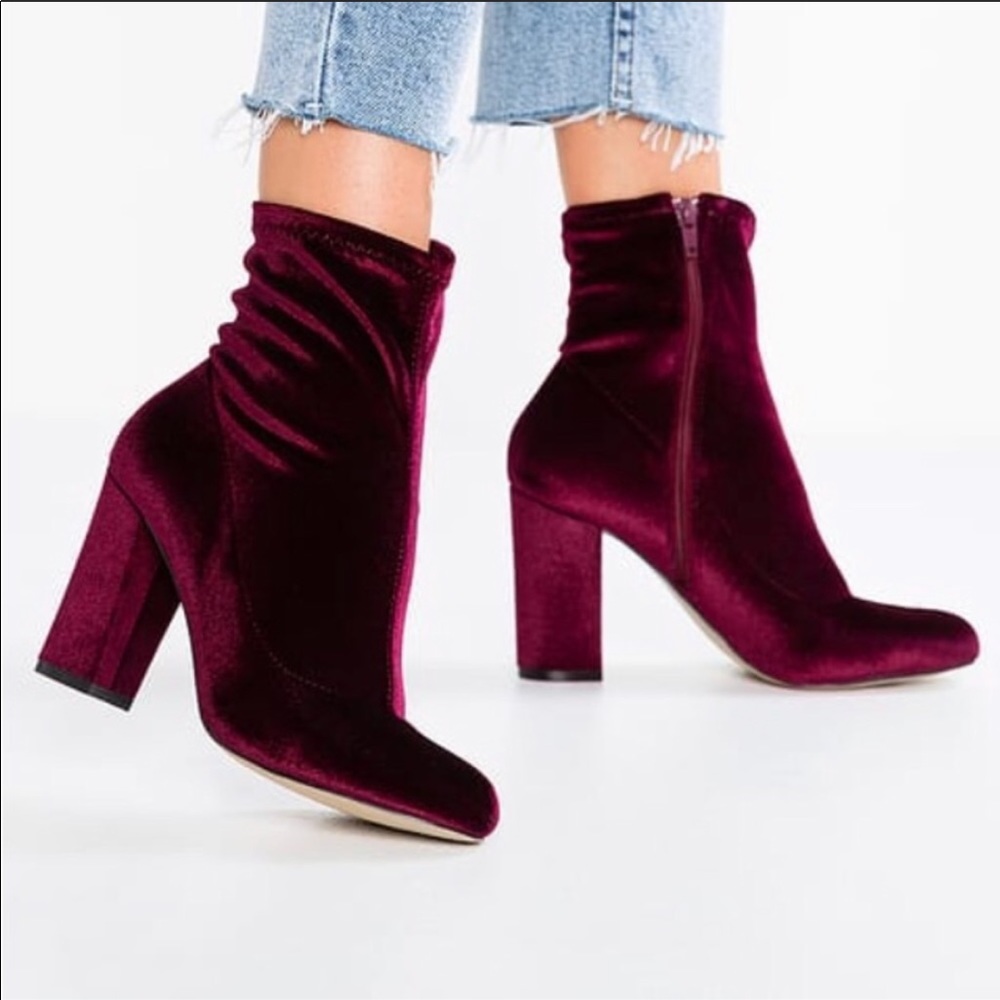 Steve madden ankle booties